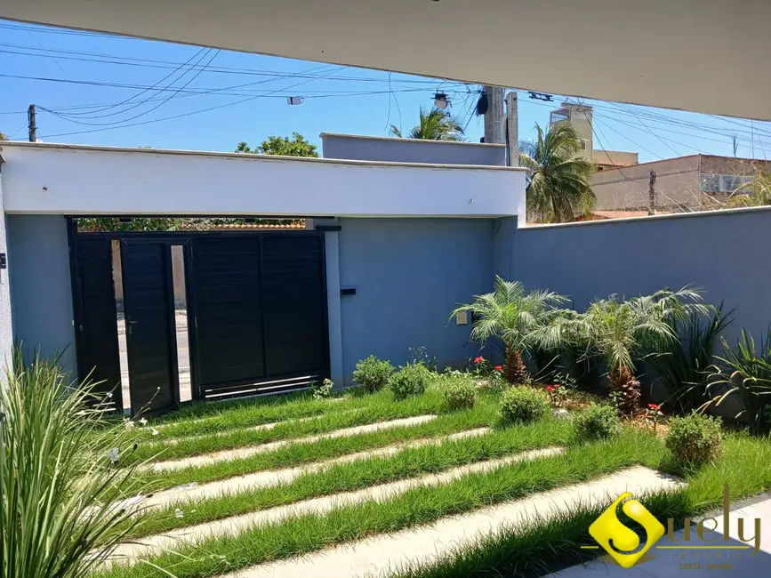 Foto 4 de Casa com 3 quartos à venda, 240m2 em Marica - RJ