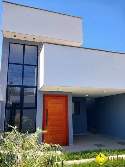 Foto 2 de Casa com 3 quartos à venda, 240m2 em Marica - RJ
