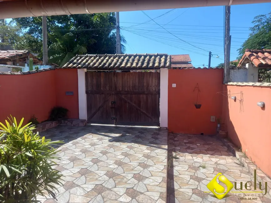 Foto 3 de Casa com 2 quartos à venda, 240m2 em Marica - RJ
