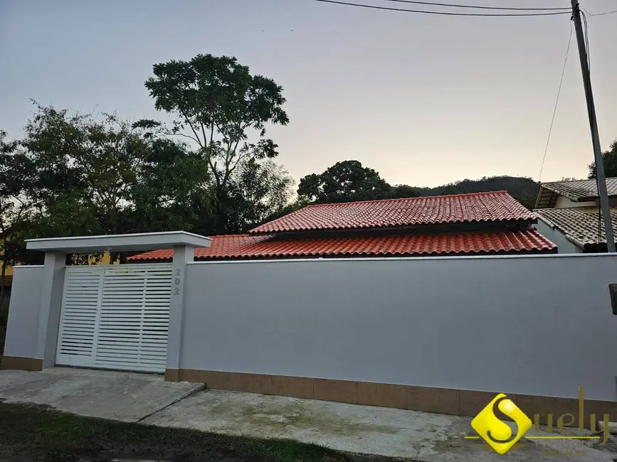 Foto 7 de Casa com 3 quartos à venda, 360m2 em Marica - RJ
