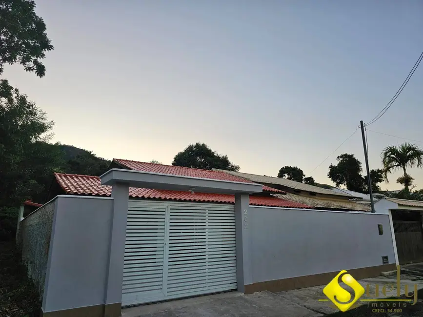 Foto 2 de Casa com 3 quartos à venda, 360m2 em Marica - RJ