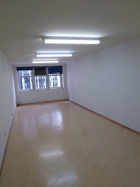 Sala Comercial à venda, 33m2 em Bela Vista, São Paulo - SP - imagem 4 Foto 4 de Sala Comercial à venda, 33m2 em Bela Vista, São Paulo - SP