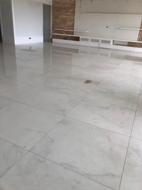 Apartamento com 5 quartos à venda, 555m2 em Barra da Tijuca, Rio De Janeiro - RJ - imagem 5 Foto 5 de Apartamento com 5 quartos à venda, 555m2 em Barra da Tijuca, Rio De Janeiro - RJ