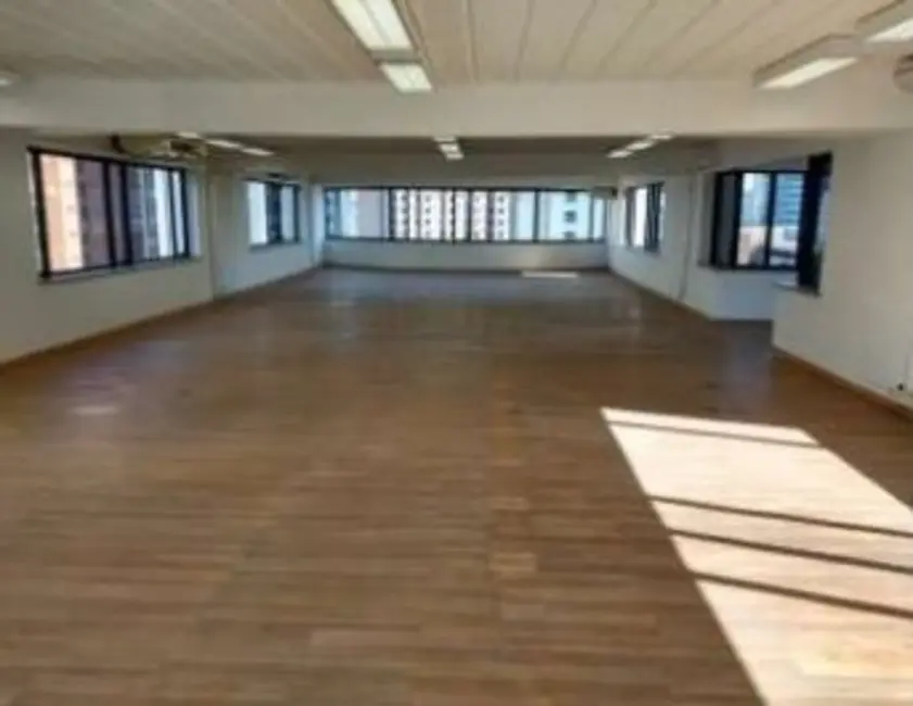 Foto 1 de Sala Comercial para alugar, 245m2 em Cidade Monções, São Paulo - SP