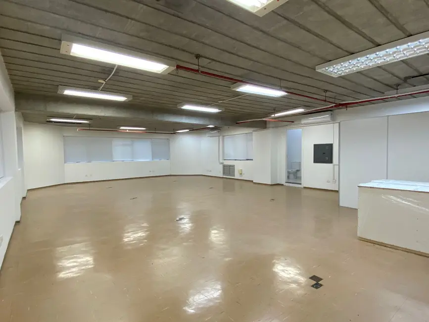 Foto 4 de Sala Comercial para alugar, 196m2 em Vila Olímpia, São Paulo - SP