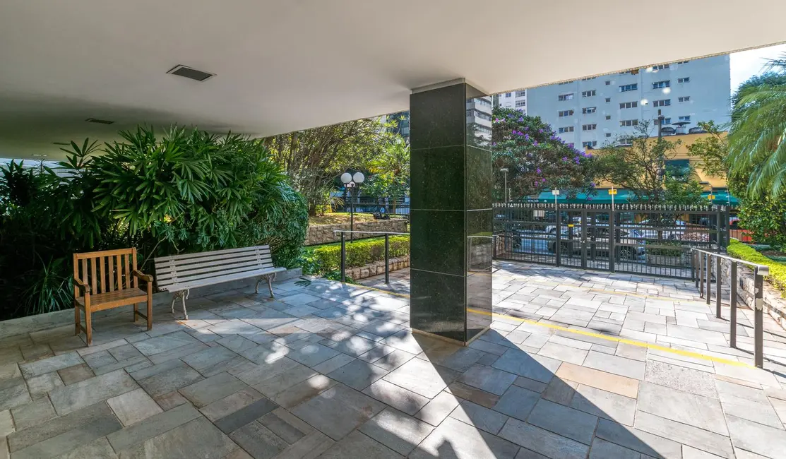 Apartamento com 3 quartos à venda, 167m2 em Higienópolis, São Paulo - SP - imagem 3 Foto 3 de Apartamento com 3 quartos à venda, 167m2 em Higienópolis, São Paulo - SP