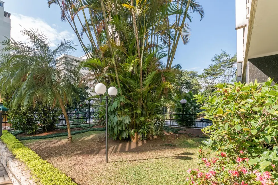 Apartamento com 3 quartos à venda, 167m2 em Higienópolis, São Paulo - SP - imagem 4 Foto 4 de Apartamento com 3 quartos à venda, 167m2 em Higienópolis, São Paulo - SP