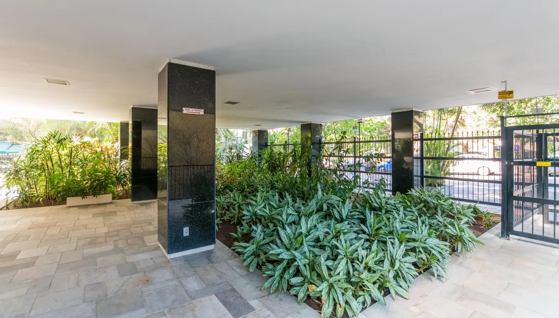 Apartamento com 3 quartos à venda, 167m2 em Higienópolis, São Paulo - SP - imagem 2 Foto 2 de Apartamento com 3 quartos à venda, 167m2 em Higienópolis, São Paulo - SP
