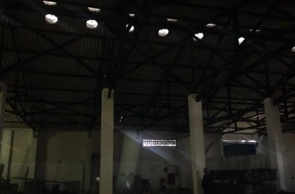 Foto 3 de Armazém / Galpão à venda, 900m2 em Ipiranga, São Paulo - SP