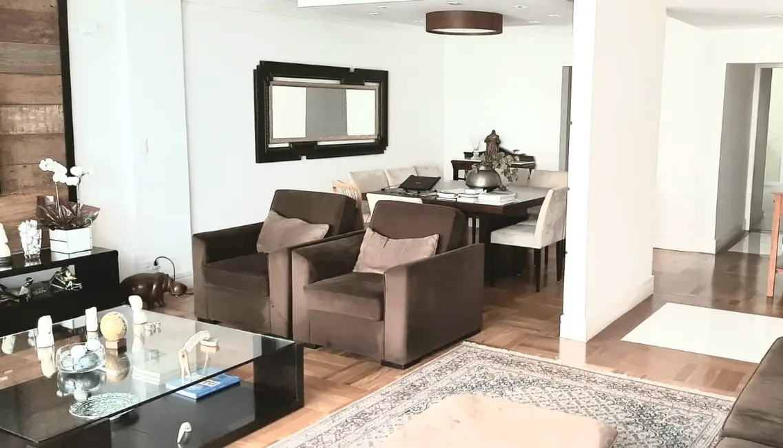 Apartamento com 3 quartos à venda, 190m2 em Santa Cecília, São Paulo - SP - imagem 1 Foto 1 de Apartamento com 3 quartos à venda, 190m2 em Santa Cecília, São Paulo - SP