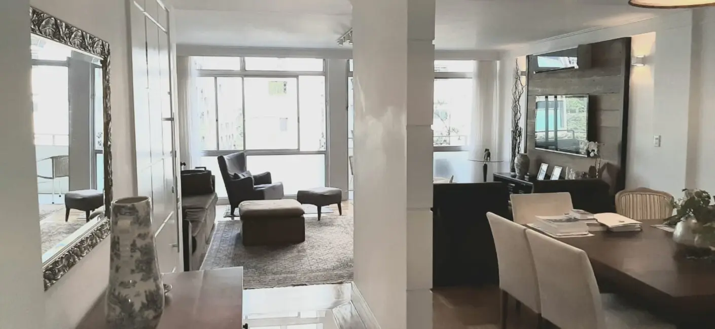 Apartamento com 3 quartos à venda, 190m2 em Santa Cecília, São Paulo - SP - imagem 9 Foto 9 de Apartamento com 3 quartos à venda, 190m2 em Santa Cecília, São Paulo - SP