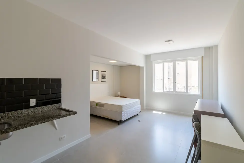 Foto 2 de Apartamento com 1 quarto para alugar, 30m2 em Vila Buarque, São Paulo - SP