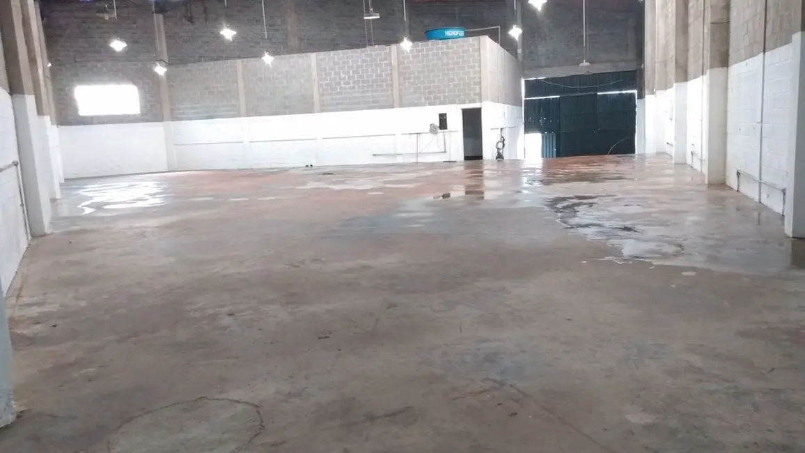 Foto 2 de Armazém / Galpão à venda, 600m2 em Ana Cristina II, Jandira - SP