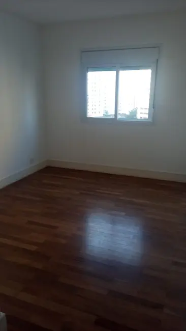 Apartamento com 3 quartos à venda, 209m2 em Aclimação, São Paulo - SP - imagem 5 Foto 5 de Apartamento com 3 quartos à venda, 209m2 em Aclimação, São Paulo - SP