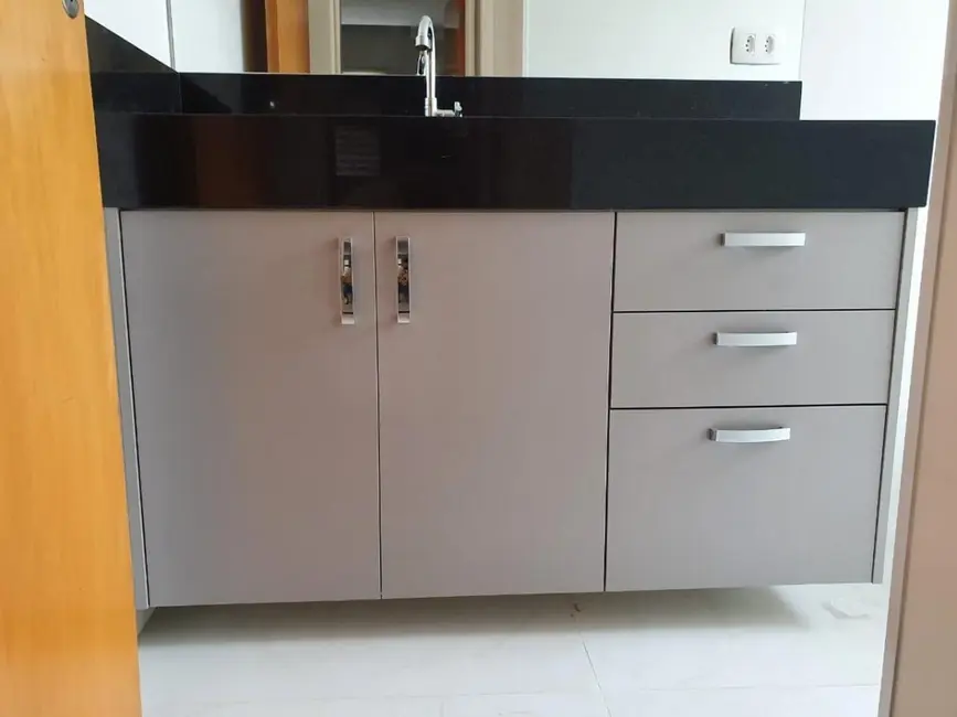 Foto 4 de Apartamento com 2 quartos para alugar, 65m2 em Vila Olímpia, São Paulo - SP