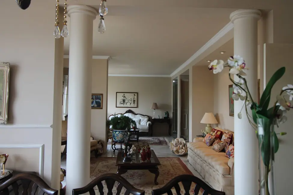 Apartamento com 4 quartos à venda, 244m2 em Higienópolis, São Paulo - SP - imagem 4 Foto 4 de Apartamento com 4 quartos à venda, 244m2 em Higienópolis, São Paulo - SP