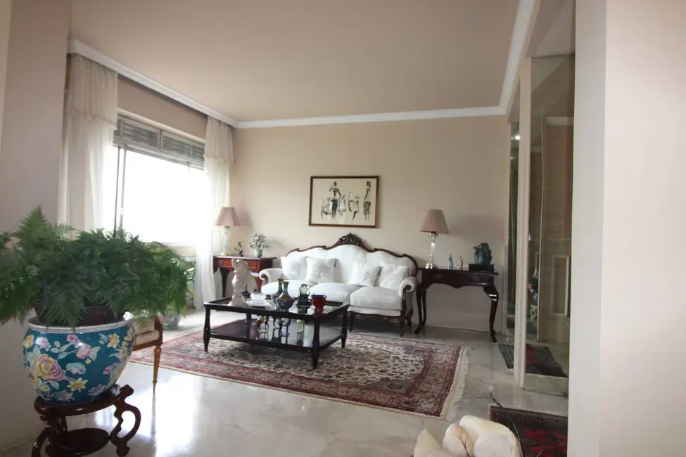 Apartamento com 4 quartos à venda, 244m2 em Higienópolis, São Paulo - SP - imagem 5 Foto 5 de Apartamento com 4 quartos à venda, 244m2 em Higienópolis, São Paulo - SP