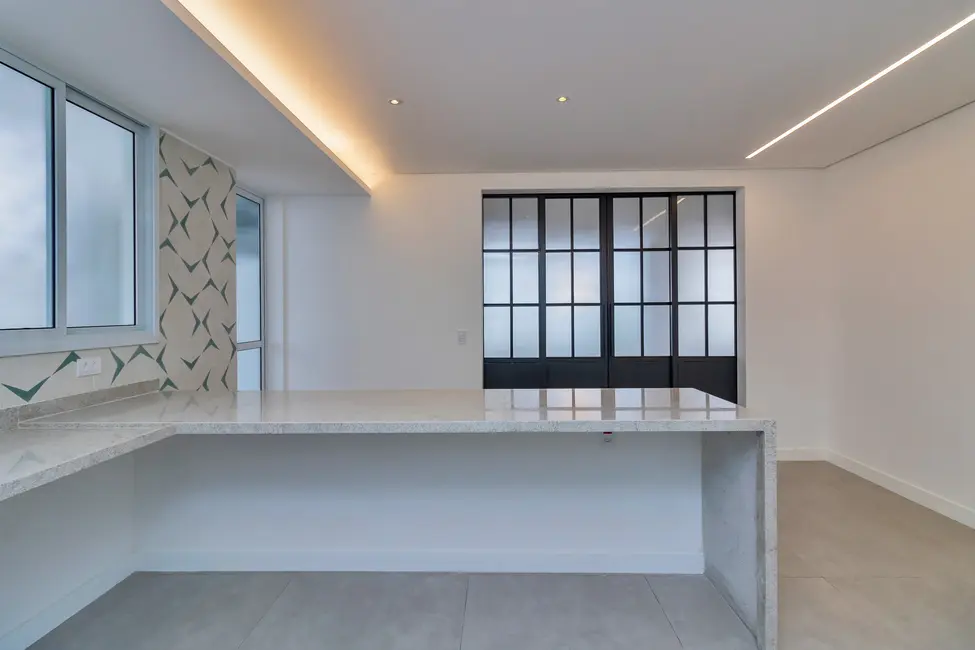 Apartamento com 3 quartos à venda, 239m2 em Higienópolis, São Paulo - SP - imagem 4 Foto 4 de Apartamento com 3 quartos à venda, 239m2 em Higienópolis, São Paulo - SP