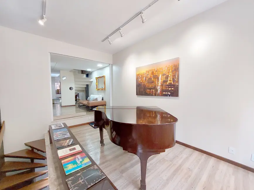 Foto 3 de Casa com 3 quartos para alugar, 650m2 em Jardim Paulista, São Paulo - SP