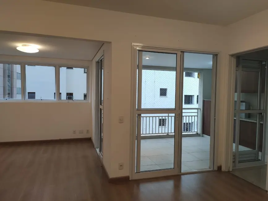 Apartamento com 2 quartos para alugar, 112m2 em Vila Nova Conceição, São Paulo - SP - imagem 4 Foto 4 de Apartamento com 2 quartos para alugar, 112m2 em Vila Nova Conceição, São Paulo - SP