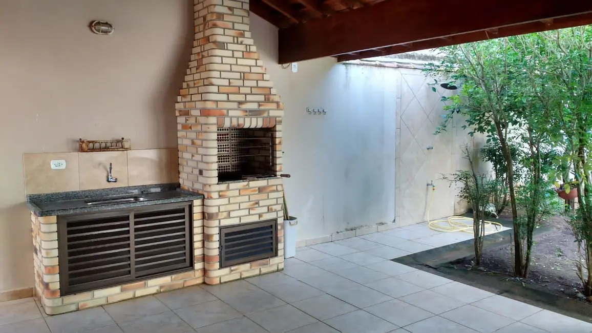 Casa com 3 quartos à venda, 358m2 em Peruibe - SP - imagem 7 Foto 7 de Casa com 3 quartos à venda, 358m2 em Peruibe - SP