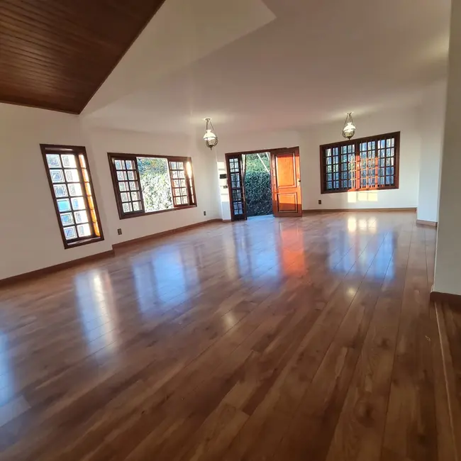 Foto 3 de Casa com 4 quartos à venda, 461m2 em Vinhedo - SP