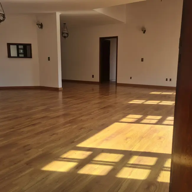 Foto 9 de Casa com 4 quartos à venda, 461m2 em Vinhedo - SP