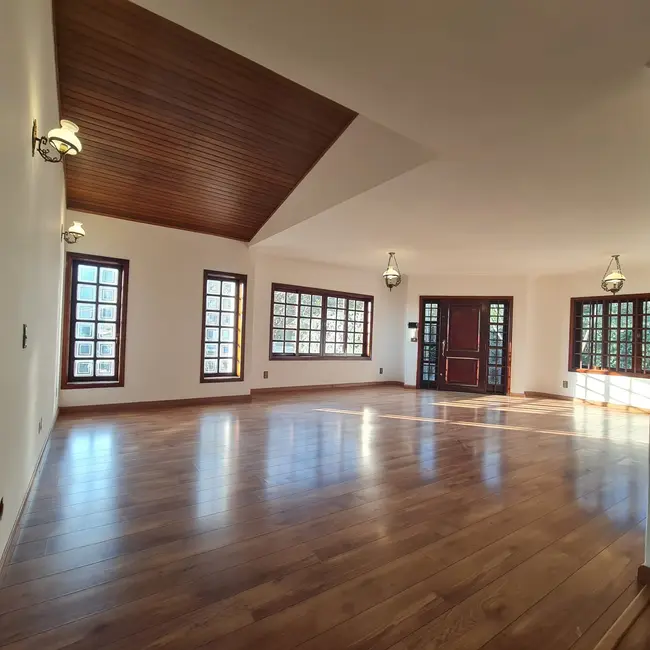 Foto 2 de Casa com 4 quartos à venda, 461m2 em Vinhedo - SP