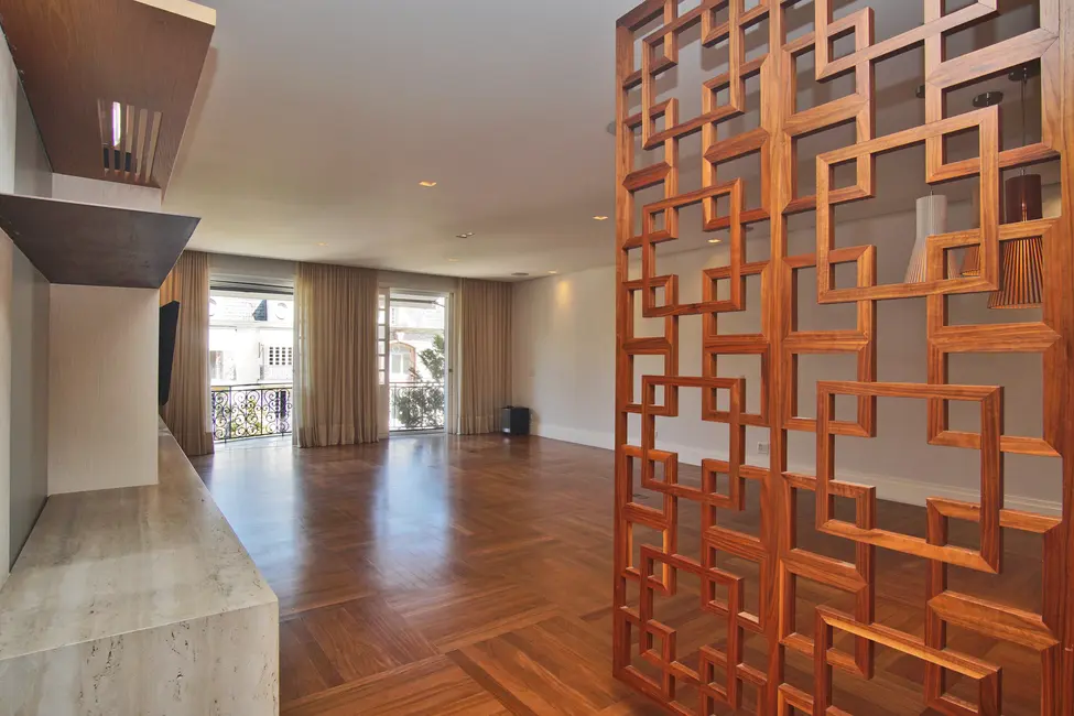 Foto 9 de Apartamento com 4 quartos para alugar, 258m2 em Jardim Europa, São Paulo - SP
