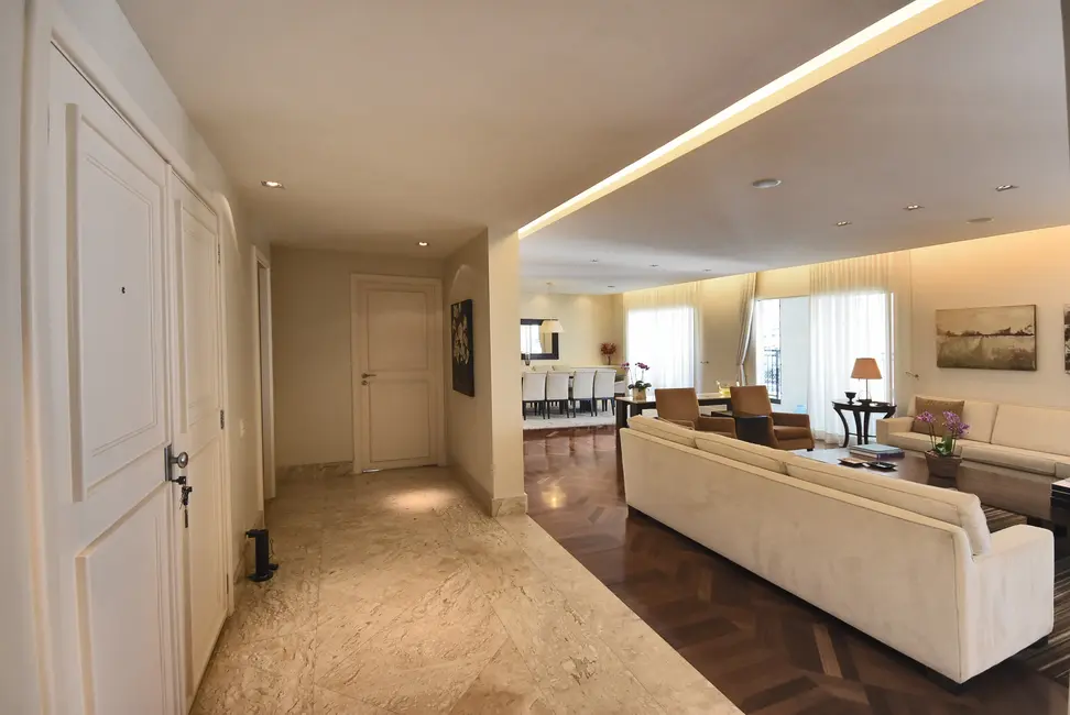 Apartamento com 4 quartos à venda, 367m2 em Cerqueira César, São Paulo - SP - imagem 8 Foto 8 de Apartamento com 4 quartos à venda, 367m2 em Cerqueira César, São Paulo - SP
