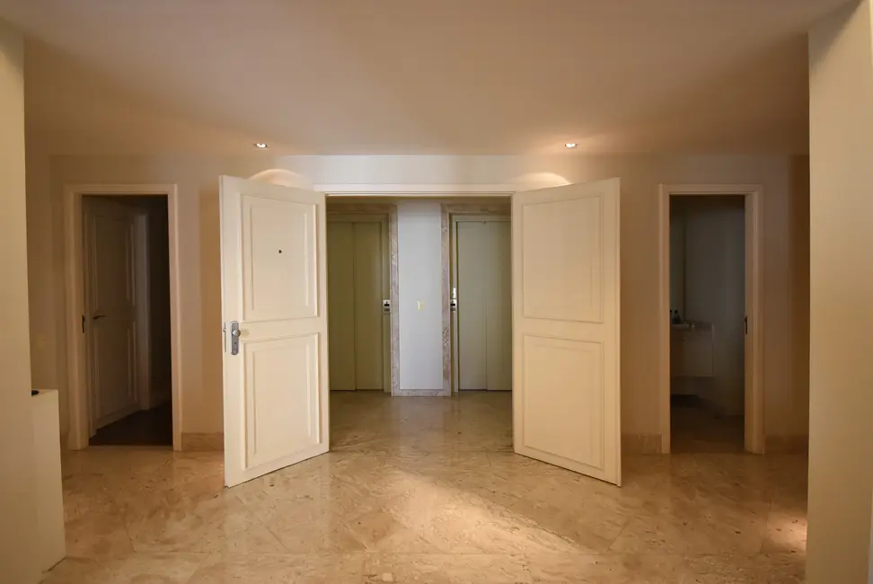Apartamento com 4 quartos à venda, 367m2 em Cerqueira César, São Paulo - SP - imagem 9 Foto 9 de Apartamento com 4 quartos à venda, 367m2 em Cerqueira César, São Paulo - SP