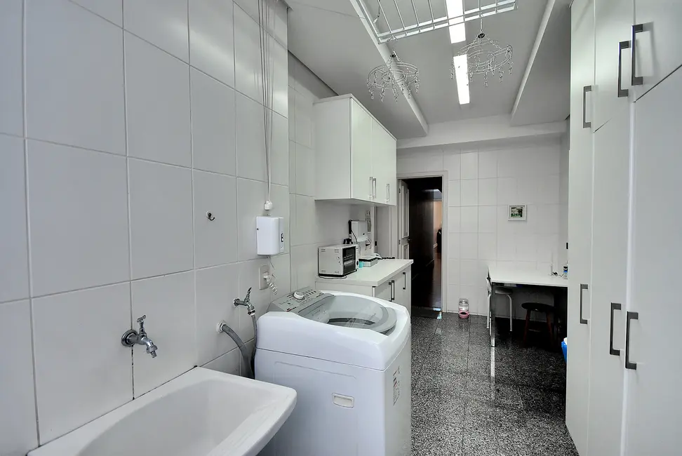 Apartamento com 4 quartos à venda, 367m2 em Cerqueira César, São Paulo - SP - imagem 2 Foto 2 de Apartamento com 4 quartos à venda, 367m2 em Cerqueira César, São Paulo - SP