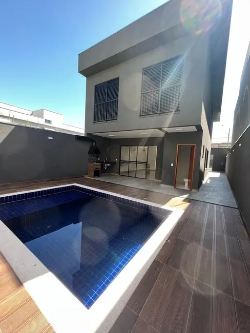 Casa com 3 quartos à venda, 178m2 em Portais (Polvilho), Cajamar - SP - imagem 2 Foto 2 de Casa com 3 quartos à venda, 178m2 em Portais (Polvilho), Cajamar - SP