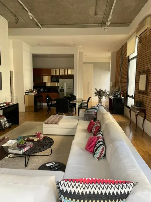 Foto 2 de Apartamento com 1 quarto para alugar, 156m2 em Itaim Bibi, São Paulo - SP