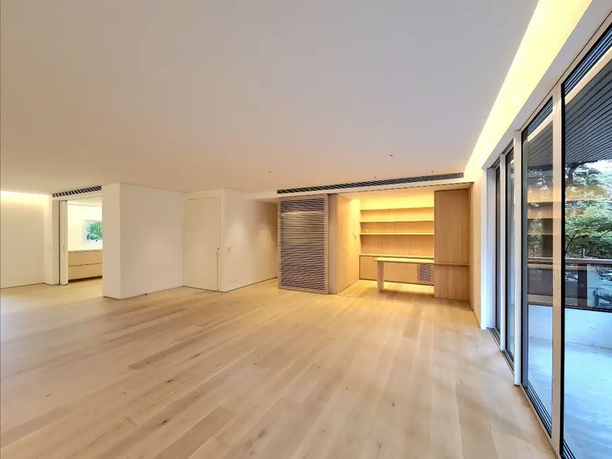Apartamento com 3 quartos à venda, 211m2 em Itaim Bibi, São Paulo - SP - imagem 2 Foto 2 de Apartamento com 3 quartos à venda, 211m2 em Itaim Bibi, São Paulo - SP