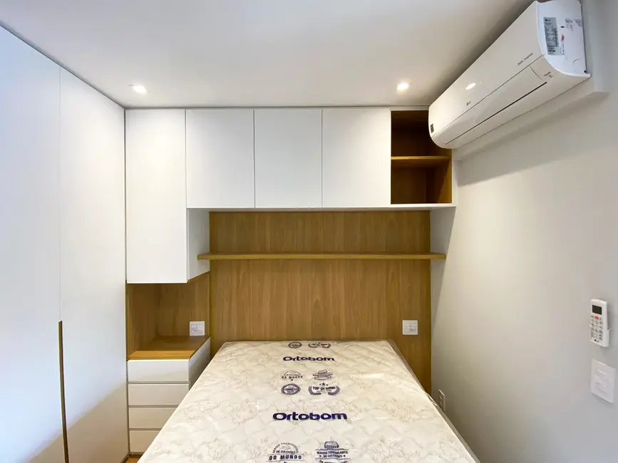 Foto 2 de Apartamento com 1 quarto para alugar, 35m2 em Pinheiros, São Paulo - SP