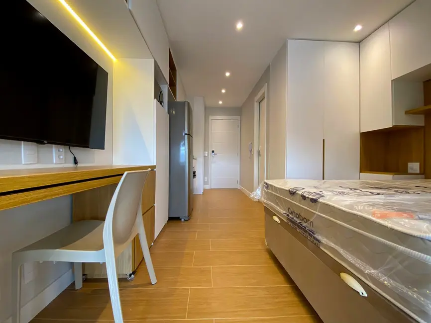 Foto 4 de Apartamento com 1 quarto para alugar, 35m2 em Pinheiros, São Paulo - SP