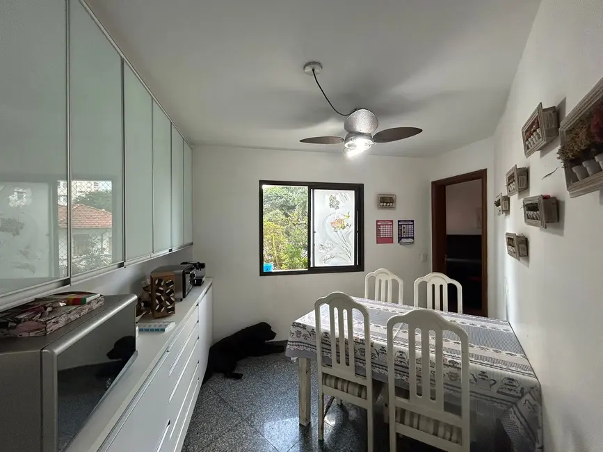 Foto 9 de Apartamento com 5 quartos à venda, 290m2 em Pacaembu, São Paulo - SP