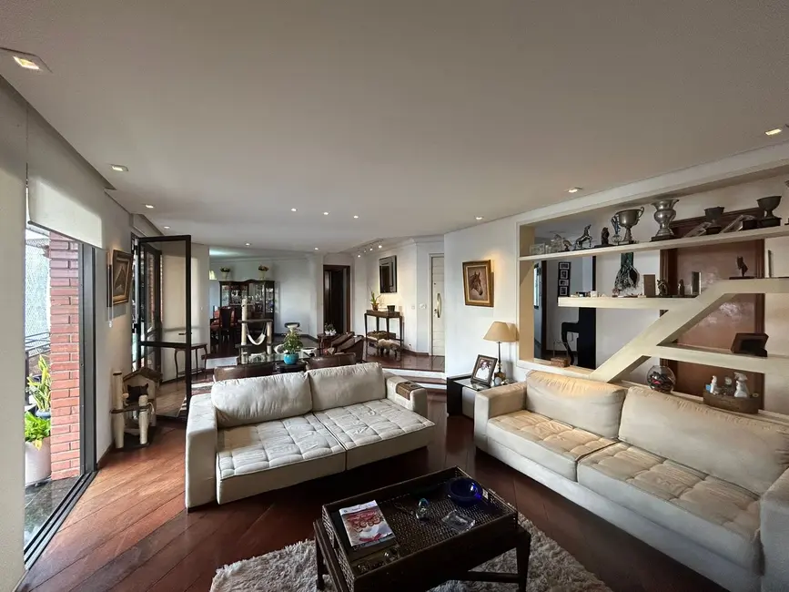 Foto 2 de Apartamento com 5 quartos à venda, 290m2 em Pacaembu, São Paulo - SP