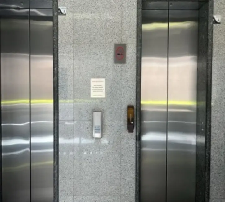 Sala Comercial para alugar, 31m2 em Campo Belo, São Paulo - SP - imagem 4 Foto 4 de Sala Comercial para alugar, 31m2 em Campo Belo, São Paulo - SP