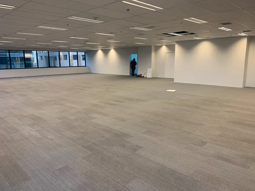 Sala Comercial para alugar, 381m2 em São Paulo - SP - imagem 4 Foto 4 de Sala Comercial para alugar, 381m2 em São Paulo - SP