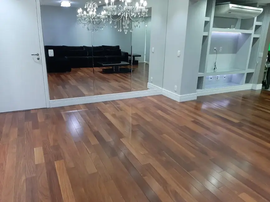 Apartamento com 3 quartos para alugar, 190m2 em Vila Firmiano Pinto, São Paulo - SP - imagem 3 Foto 3 de Apartamento com 3 quartos para alugar, 190m2 em Vila Firmiano Pinto, São Paulo - SP