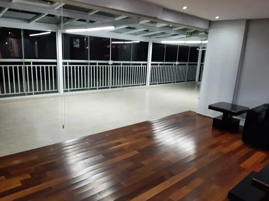 Apartamento com 3 quartos para alugar, 190m2 em Vila Firmiano Pinto, São Paulo - SP - imagem 5 Foto 5 de Apartamento com 3 quartos para alugar, 190m2 em Vila Firmiano Pinto, São Paulo - SP