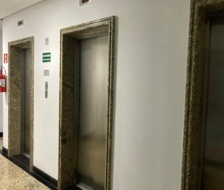 Sala Comercial para alugar, 640m2 em São Paulo - SP - imagem 3 Foto 3 de Sala Comercial para alugar, 640m2 em São Paulo - SP