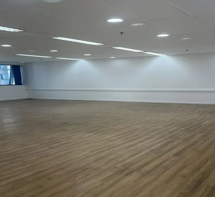 Sala Comercial para alugar, 640m2 em São Paulo - SP - imagem 6 Foto 6 de Sala Comercial para alugar, 640m2 em São Paulo - SP