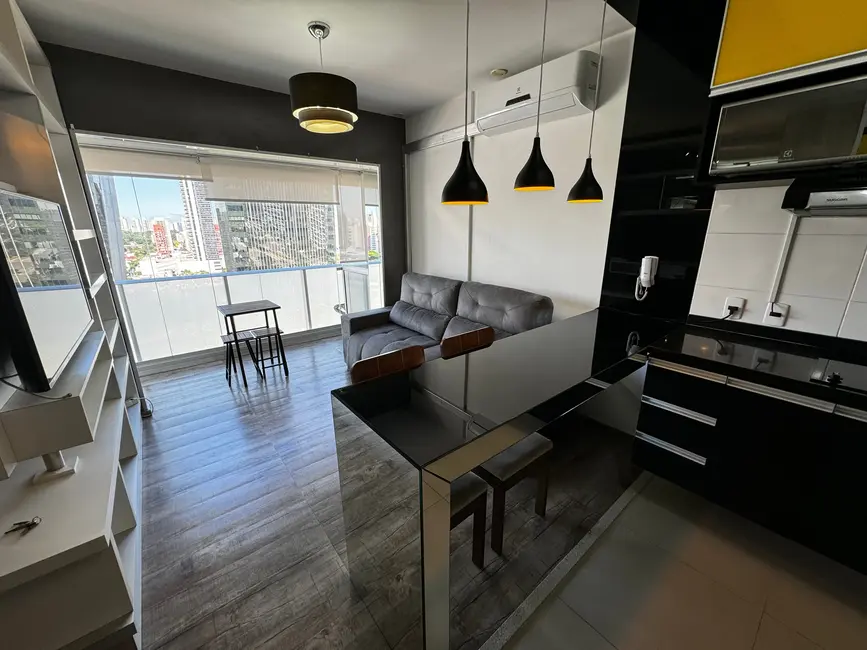 Foto 2 de Apartamento com 1 quarto para alugar, 33m2 em Santo Amaro, São Paulo - SP