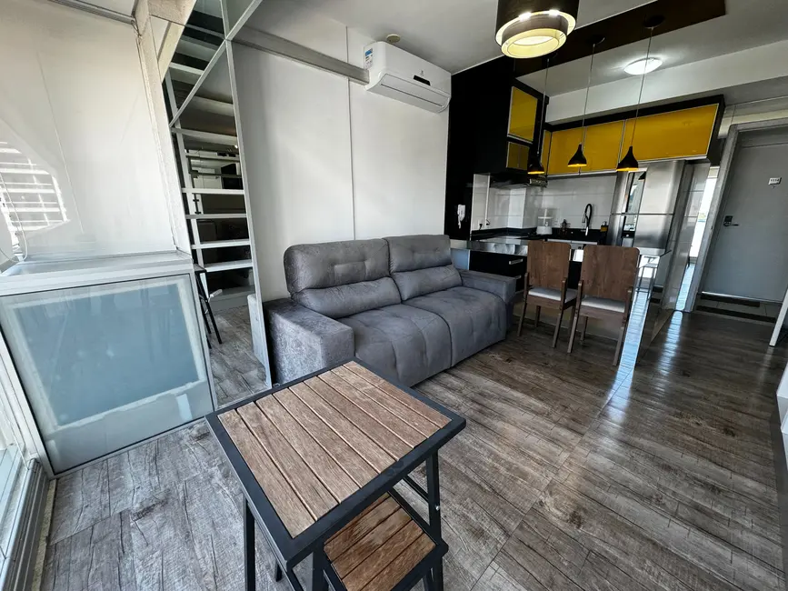 Foto 1 de Apartamento com 1 quarto para alugar, 33m2 em Santo Amaro, São Paulo - SP