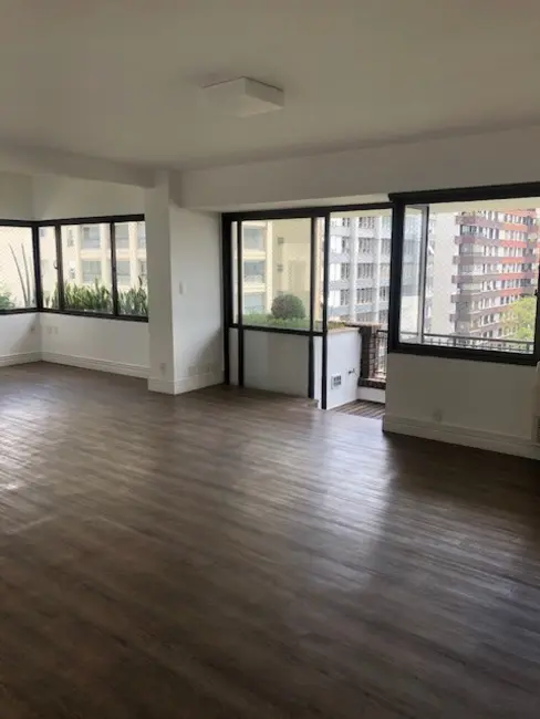 Foto 2 de Apartamento com 5 quartos para alugar, 250m2 em Jardim Europa, São Paulo - SP