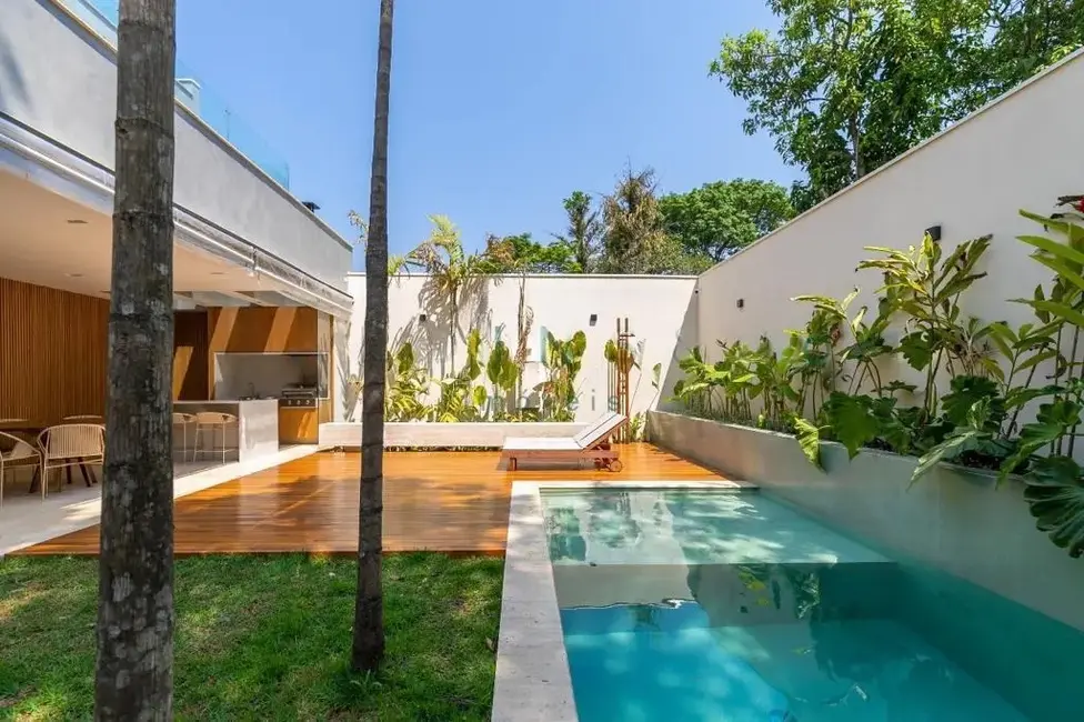 Casa com 5 quartos à venda, 580m2 em Alto de Pinheiros, São Paulo - SP - imagem 5 Foto 5 de Casa com 5 quartos à venda, 580m2 em Alto de Pinheiros, São Paulo - SP