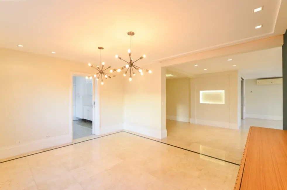 Apartamento com 5 quartos à venda, 301m2 em Campo Belo, São Paulo - SP - imagem 8 Foto 8 de Apartamento com 5 quartos à venda, 301m2 em Campo Belo, São Paulo - SP